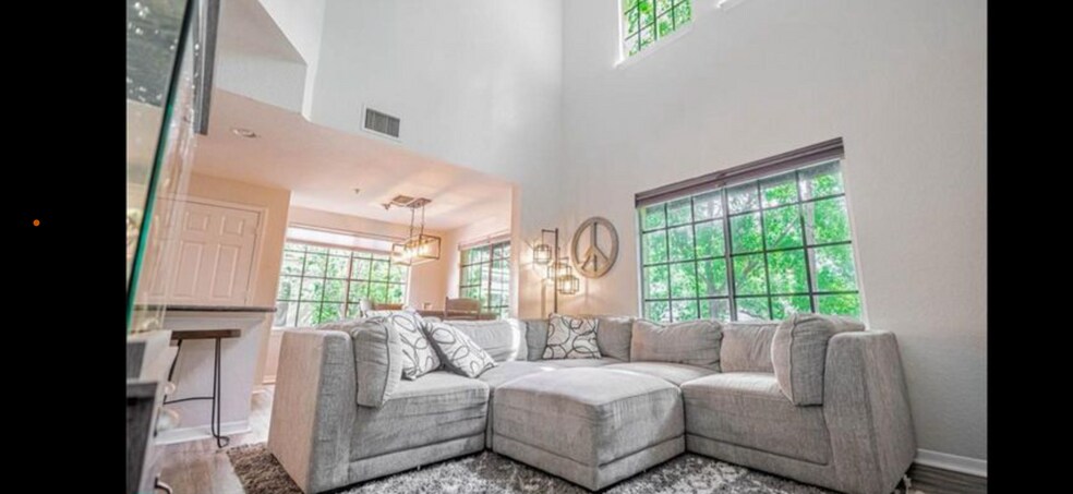 Building Photo - 5202 Hampton Beach Pl