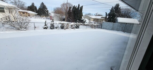 Building Photo - 2407 Roxbury Rd