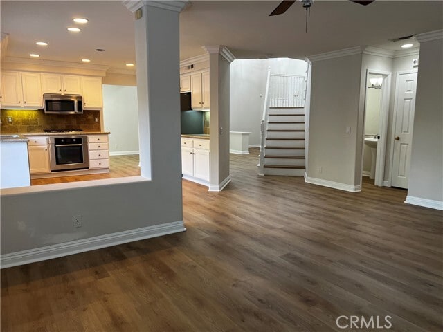 Building Photo - 19 Bronco St