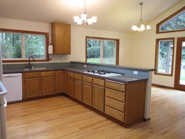 Building Photo - Beautiful 3 Bedroom 2.5 Bath Home in Gig H...