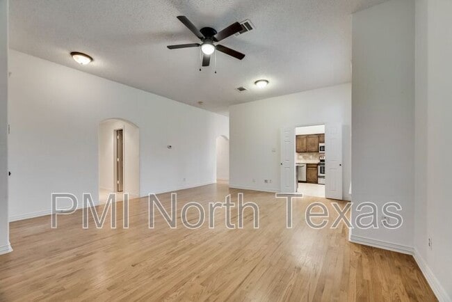 Building Photo - 3708 Bryson Dr