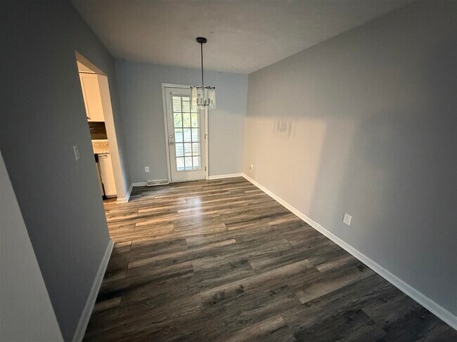 Building Photo - 2600 Northern Rd