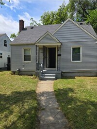 Building Photo - 18925 Plainview Ave