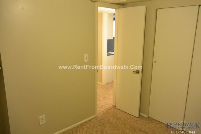 Building Photo - 1955-1957 S Foothill Dr