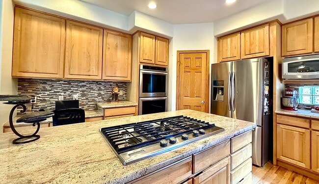 Building Photo - Warm & Spacious Woodmoor Home in a Fantast...