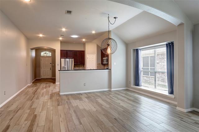 Building Photo - 2804 Cascade Cove Dr