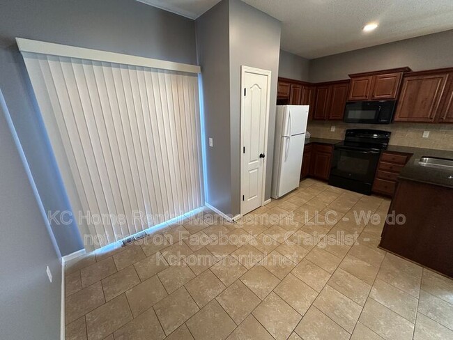 Building Photo - 12740 New Jersey Ct