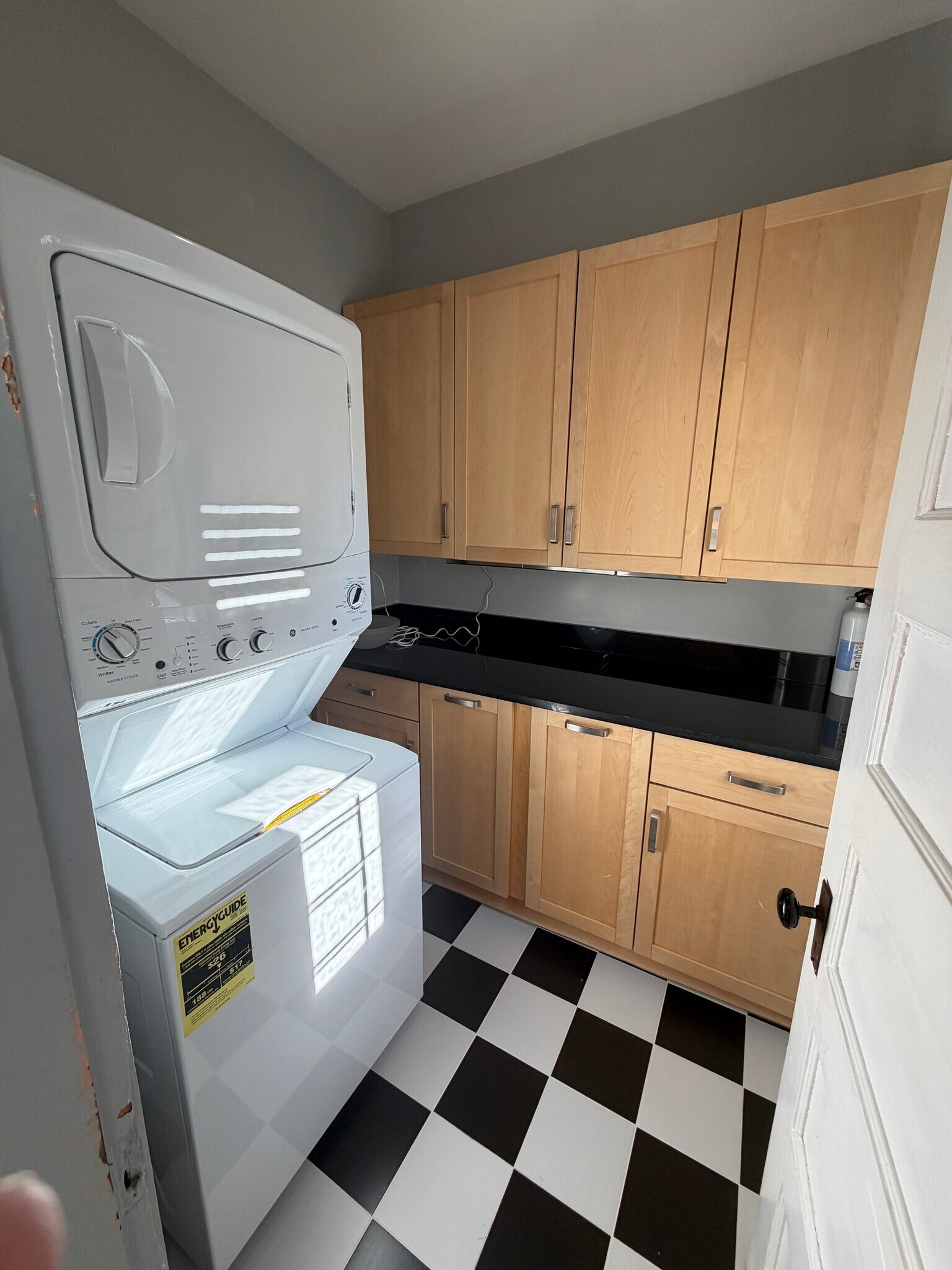 Pantry w/WD - 163 Dwight St