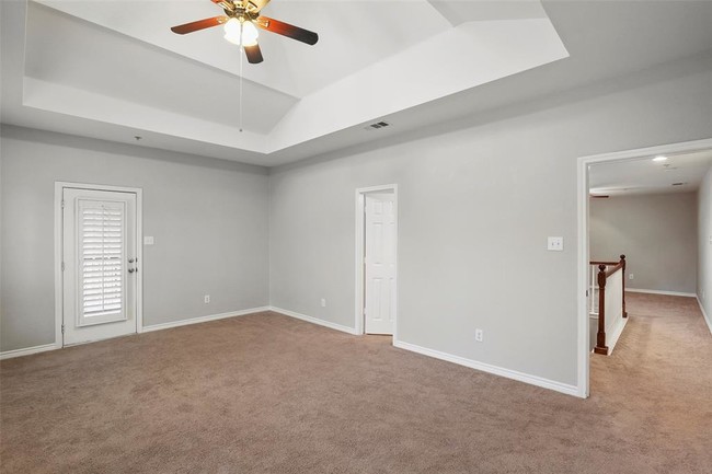 Building Photo - 604 Mozart Way
