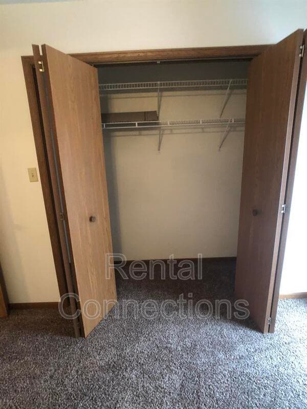 Building Photo - 500 E College St