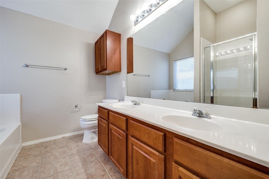 Building Photo - 6752 Longhorn Trl