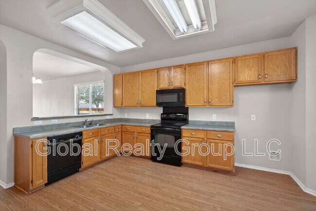 Building Photo - 212 Cloud Crossing