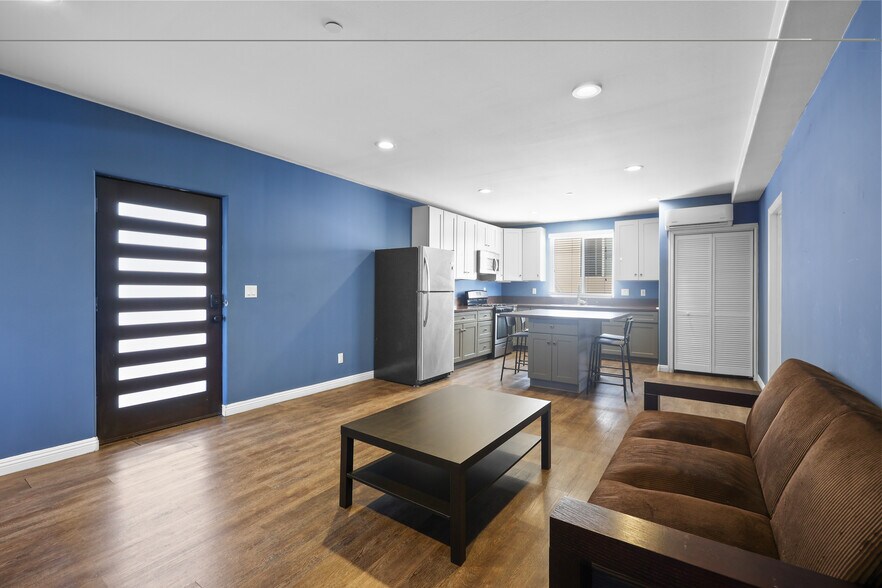 Building Photo - 1168 1/2 W 24th St