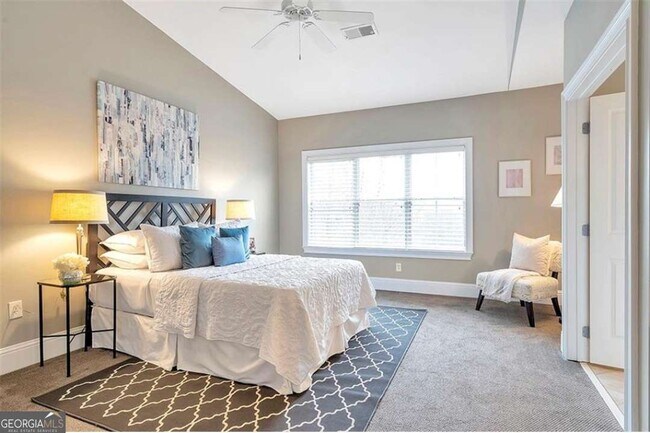 Building Photo - 5408 Glenridge Cove NE