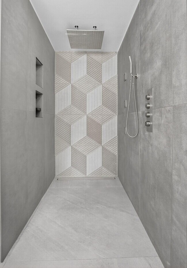 Building Photo - 20833 Sonrisa Way
