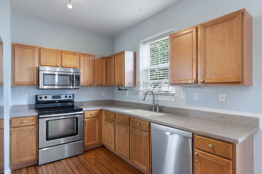 Building Photo - 406 Peoria Blvd