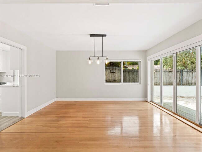 Building Photo - 680 NE 81st St
