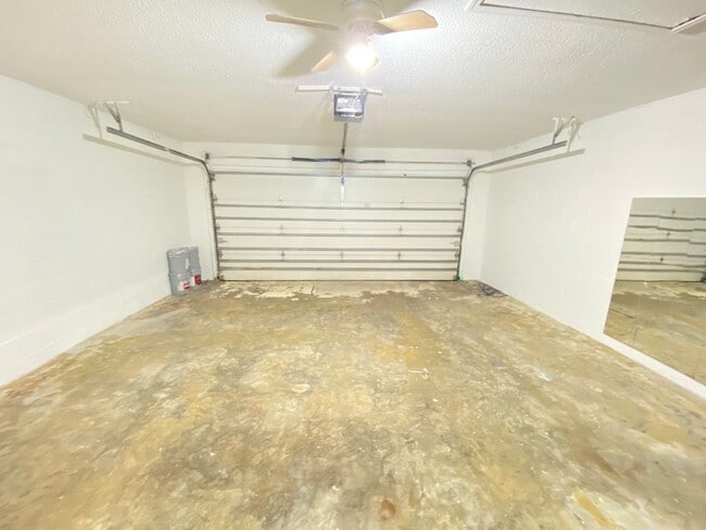 Building Photo - 9637 Lake Douglas Pl