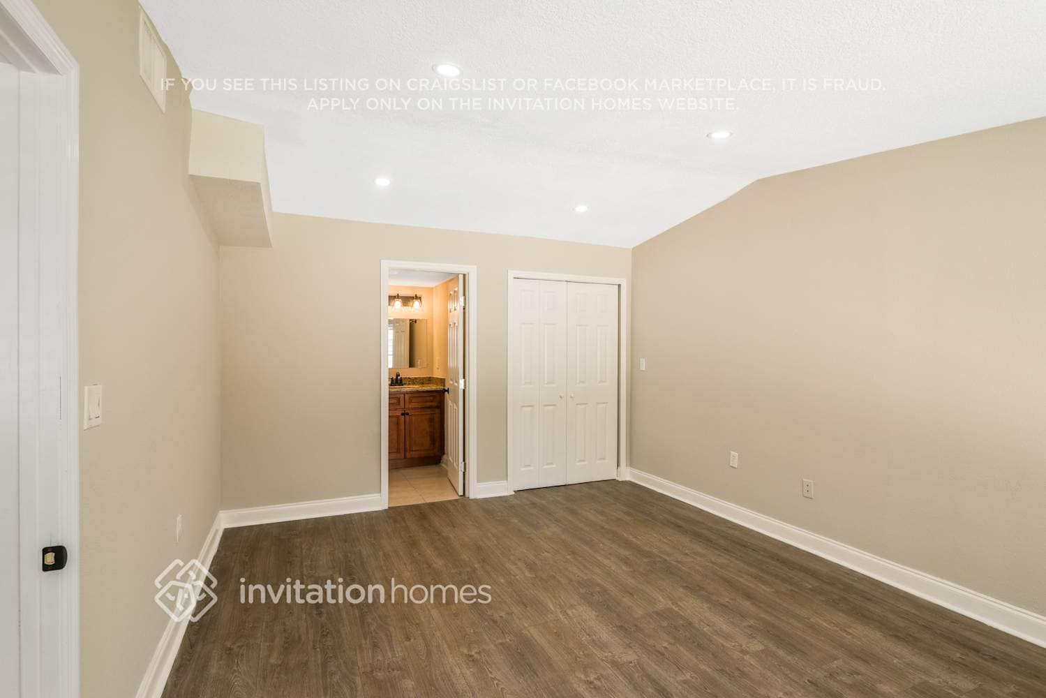 Building Photo - 4010 Treasure Cir