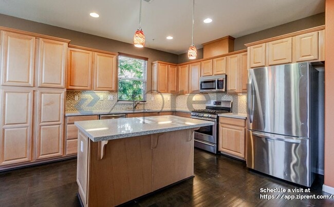 Building Photo - 681 Ringneck Ct