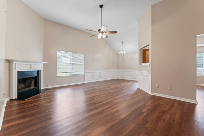 Building Photo - 1650 Deer Crossing Terrace
