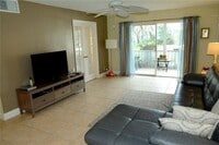 Building Photo - 6499 Bay Club Dr