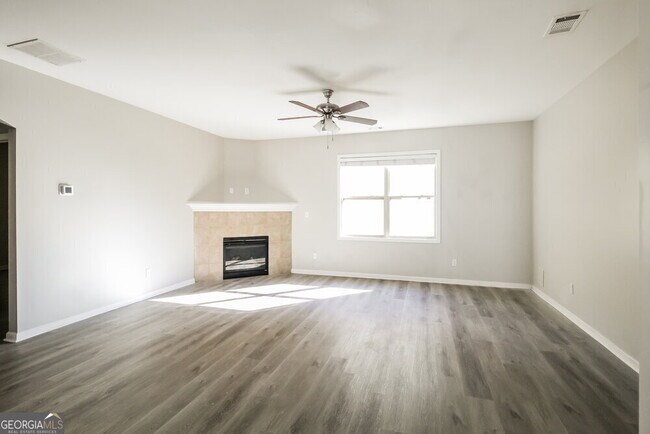 Building Photo - 30 Inverness Ave