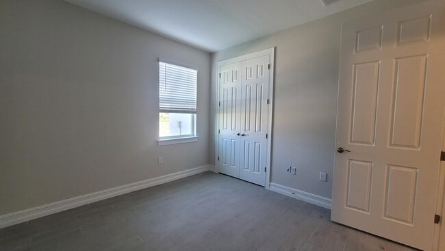 Building Photo - 3930 SW 16th Pl