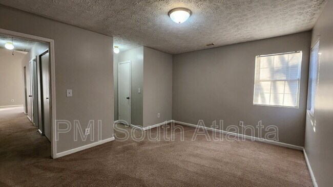 Building Photo - 5426 Glen Haven Dr