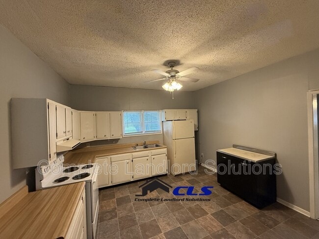 Building Photo - 1732 N 10th St