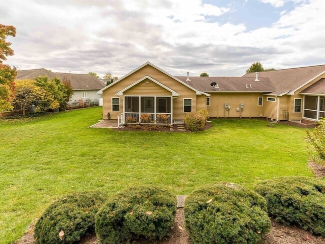 Building Photo - 2616 Greenport Dr