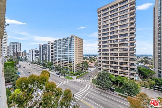 Building Photo - 10751 Wilshire Blvd