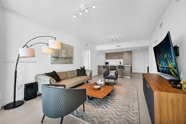 Building Photo - 1300 S Miami Ave