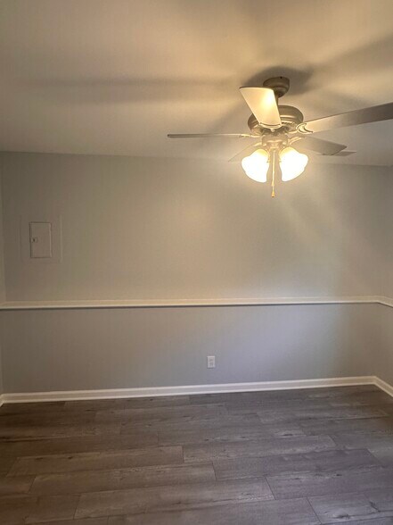 Building Photo - 3950 W 76th Ln