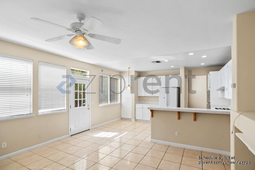 Building Photo - 2341 Whitetail Dr