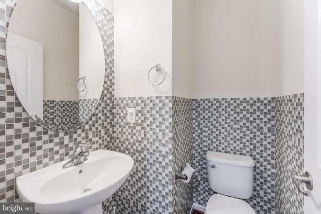 Building Photo - 25367 Wakestone Park Terrace