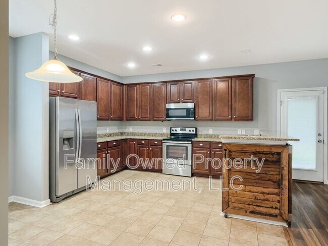 Building Photo - 159 Meadow Wood Rd