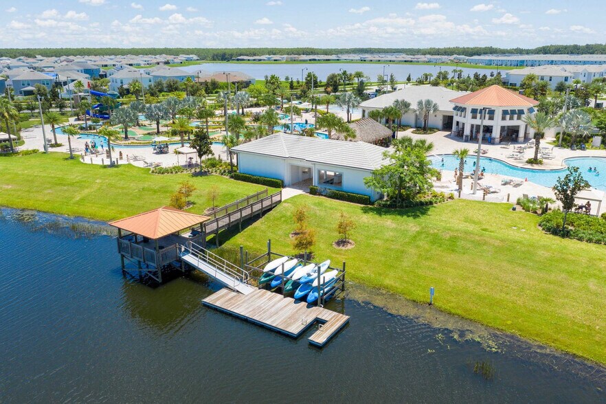 Building Photo - 4831 Kings Castle Cir