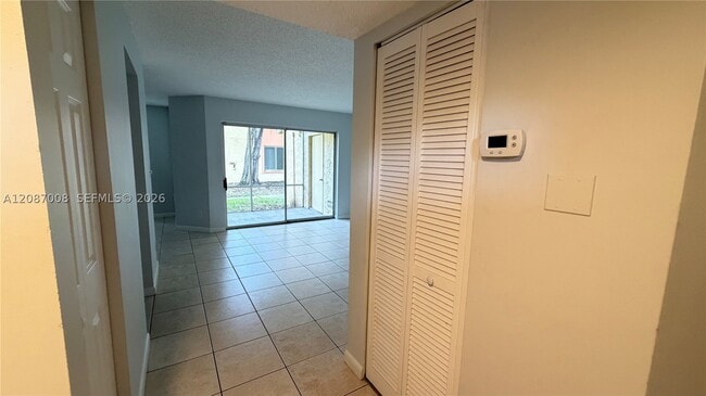 Building Photo - 1174 Coral Club Dr