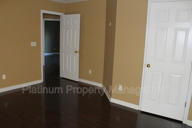 Building Photo - 5045 Tidewater Way