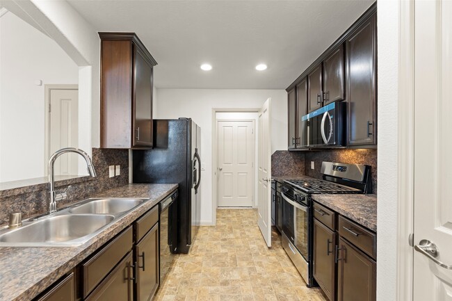 Building Photo - 3406 Inverness Path Lane