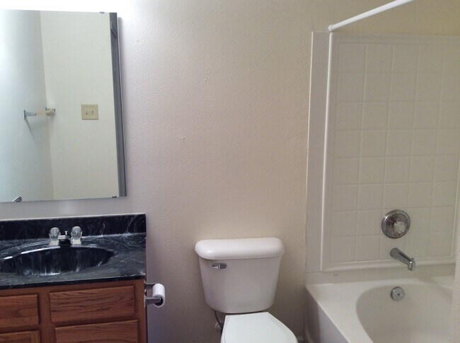 Building Photo - Perry Twp - 3 BR home
