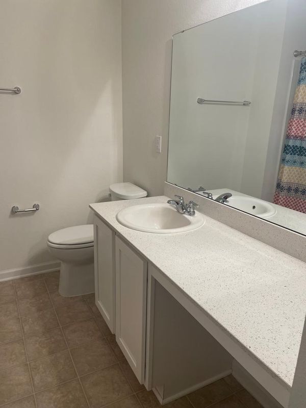 Building Photo - 9721 Tandem Ct