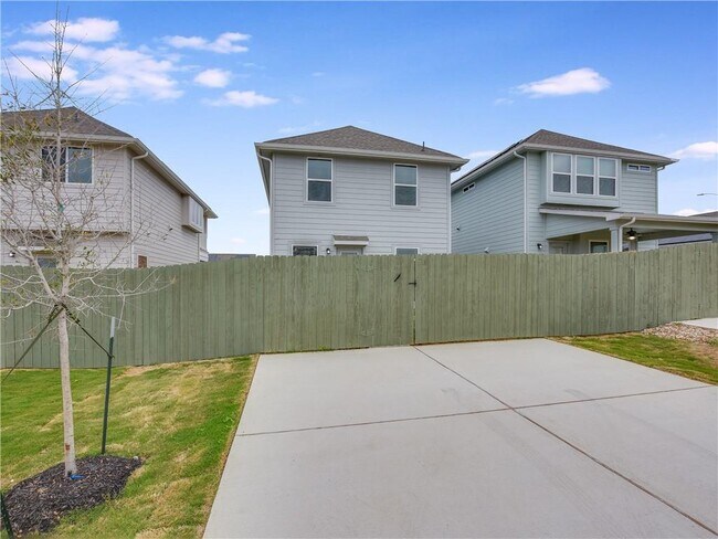 Building Photo - 9505 Grapevine Leaf Dr