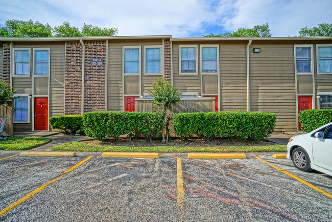 Primary Photo - 7255 Corporate Dr