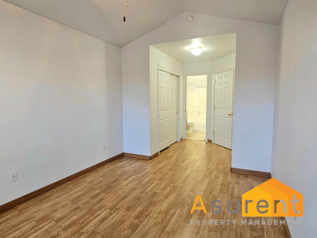 Building Photo - Great Open Concept Townhome Available Soon!