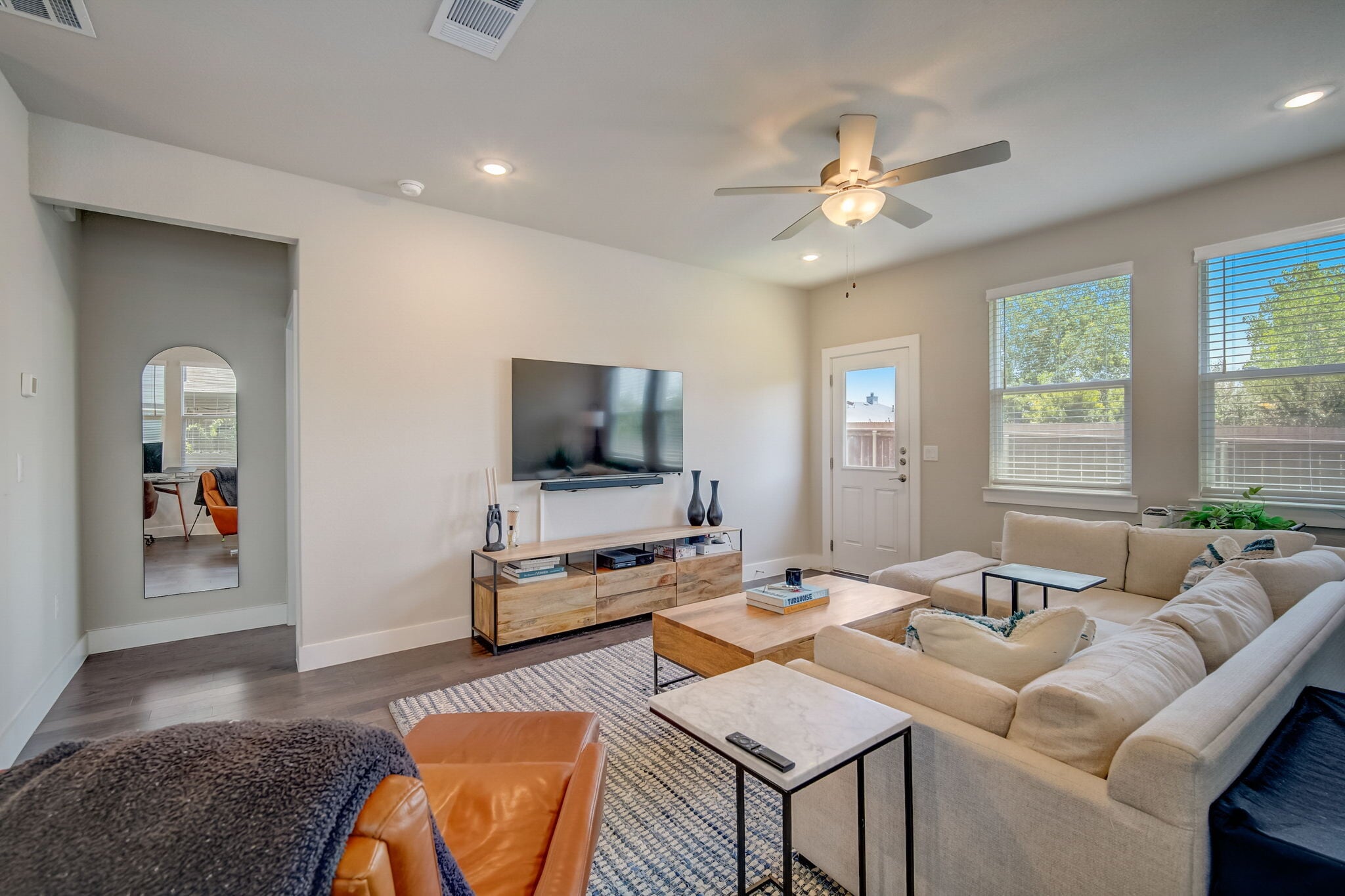 Building Photo - 5407 Jason Dr