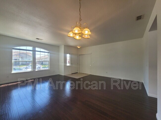 Building Photo - 2032 Danvers Way