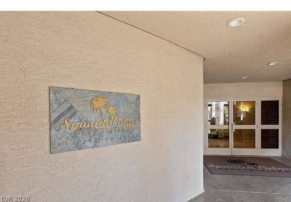 Building Photo - 5250 S Rainbow Blvd