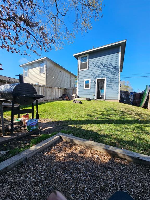 Building Photo - 16621 E Forrestal St